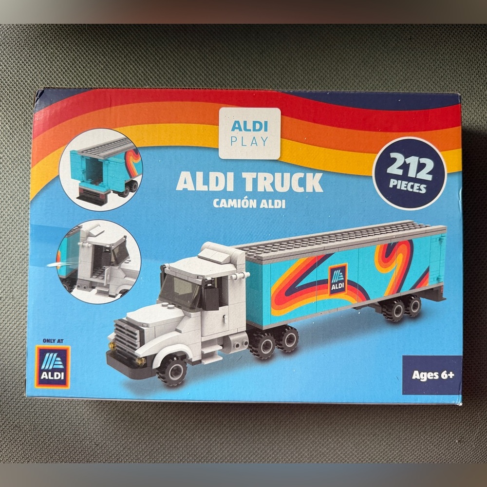 New in Box Aldi Grocery Semi Truck Building Block Set 212pcs